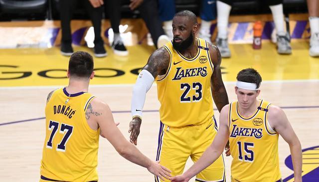 北京时间, 甲八月最佳, 瓦伦西亚城