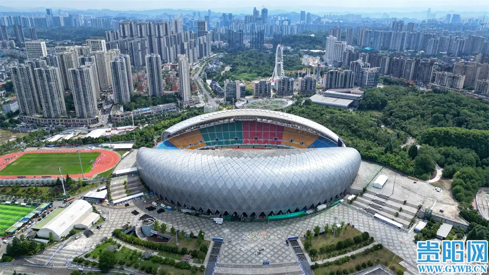 span, 他眼中满是