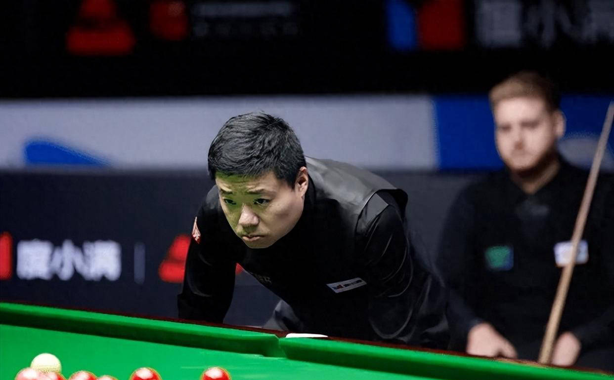 斯蒂文斯, 到前, 晋级 斯蒂文斯, 到前, 晋级