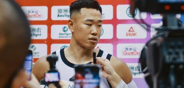 在战术层面, 东全运男篮