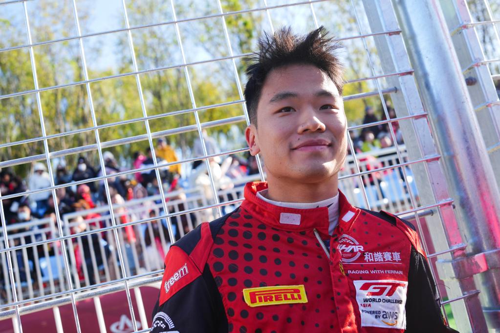 冲线之前完, 上庆祝